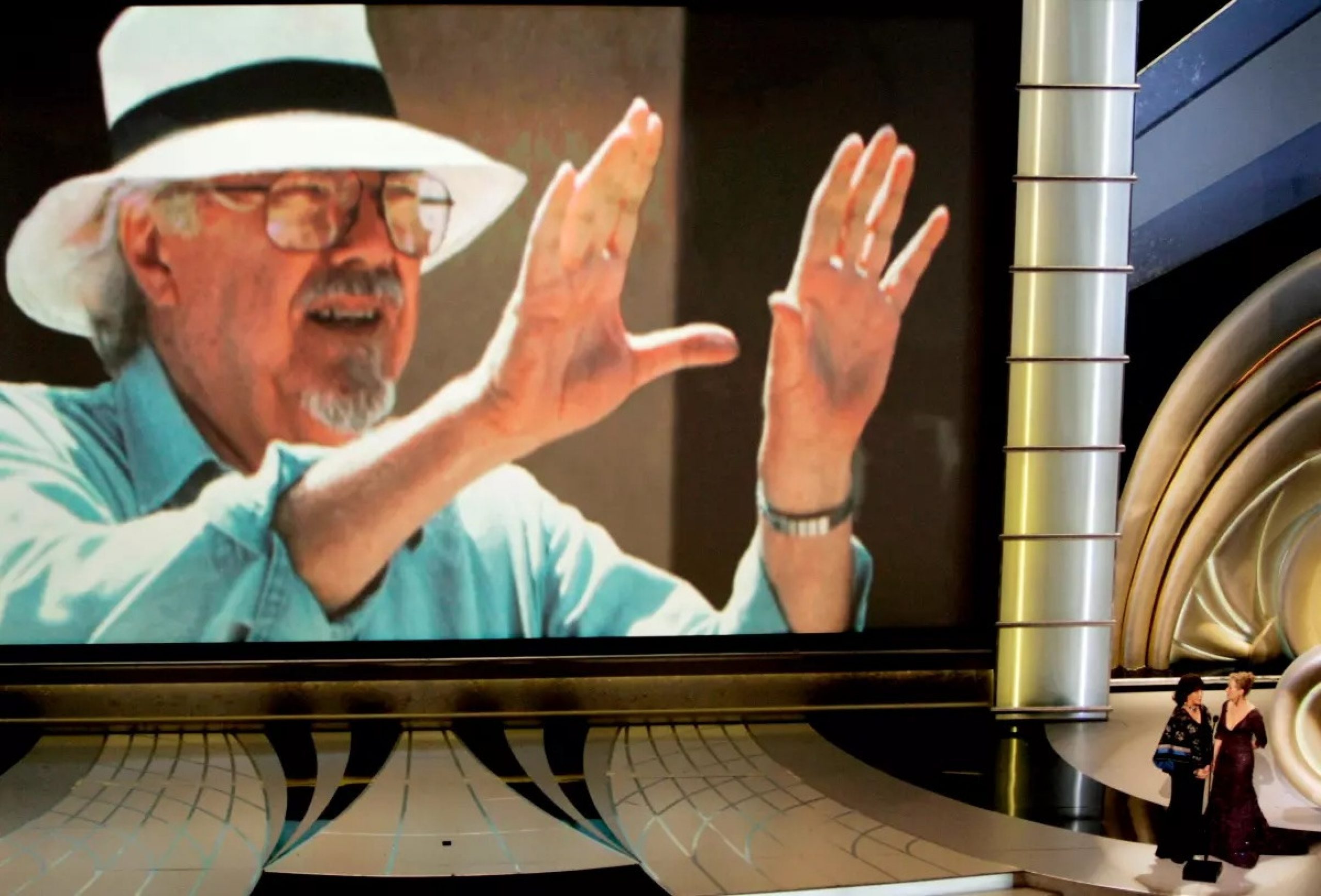 director Robert Altman shown on a big screen